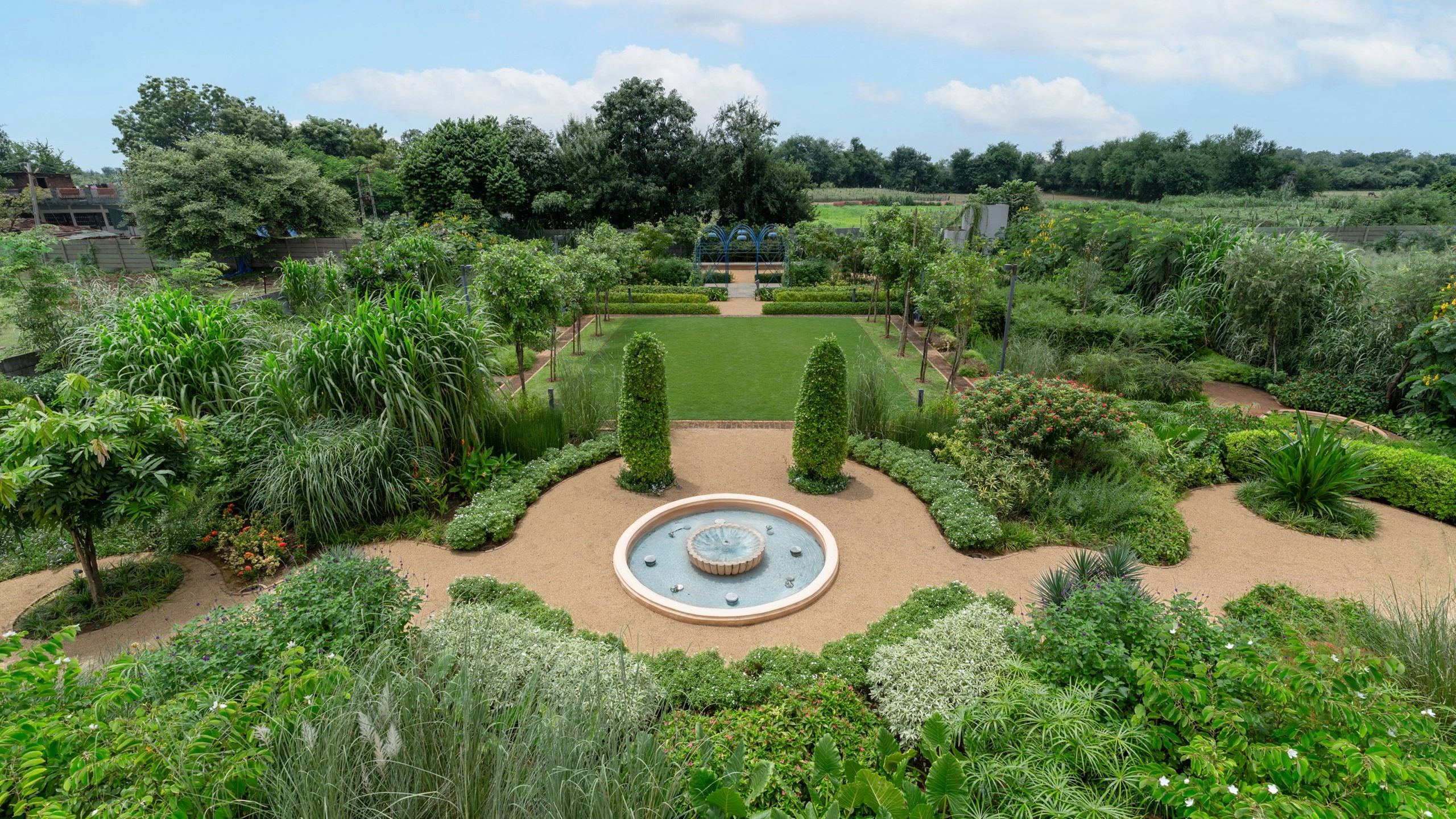 THE LITTLE GARDEN